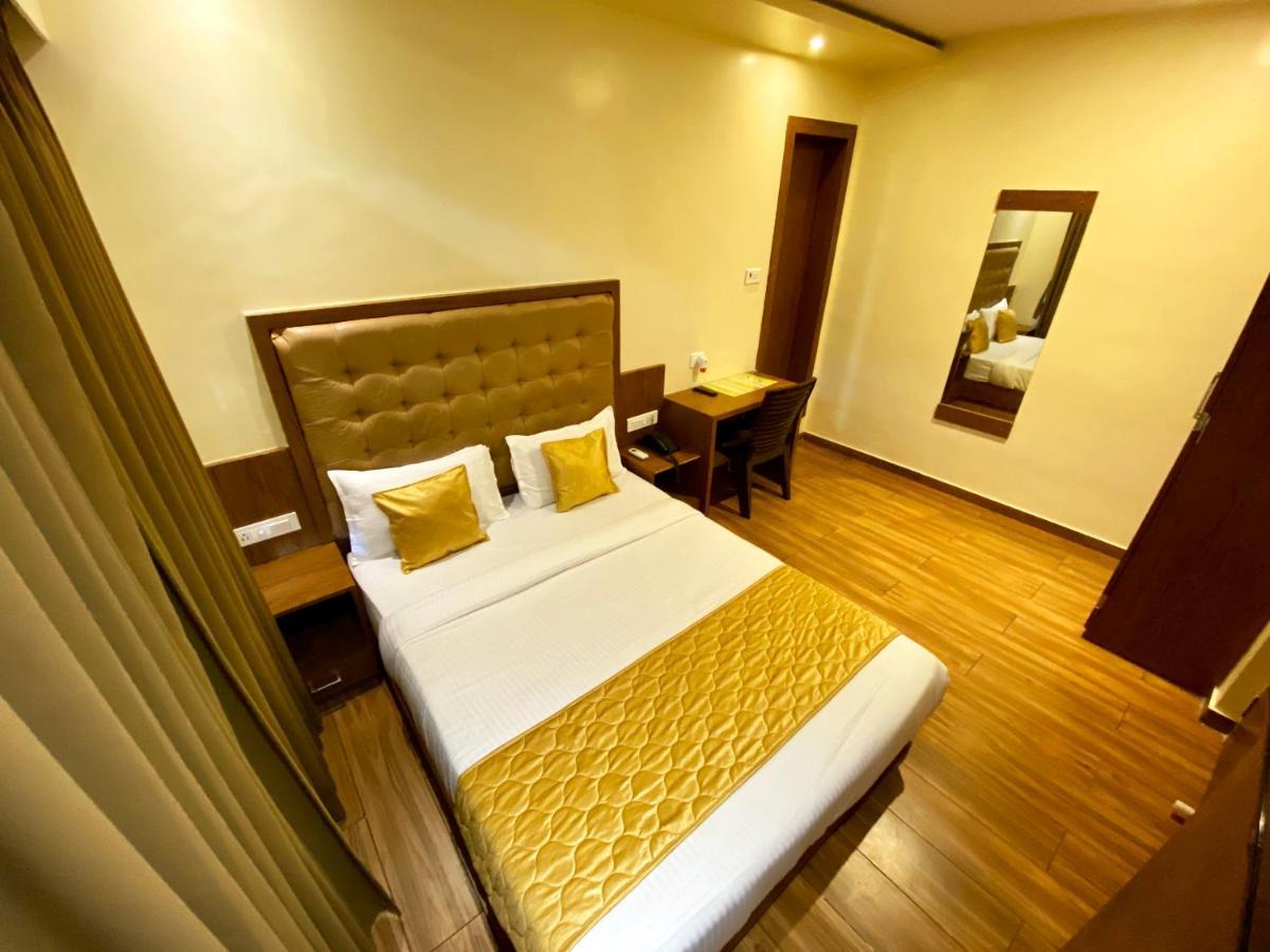 Hotel Pearl'S Bkc Inn- Near Trade Centre, Visa Consulate มุมไบ ภายนอก รูปภาพ