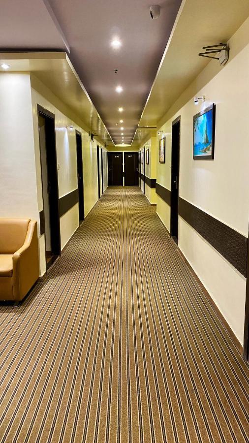 Hotel Pearl'S Bkc Inn- Near Trade Centre, Visa Consulate มุมไบ ภายนอก รูปภาพ