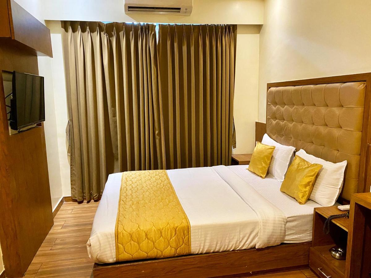 Hotel Pearl'S Bkc Inn- Near Trade Centre, Visa Consulate มุมไบ ภายนอก รูปภาพ
