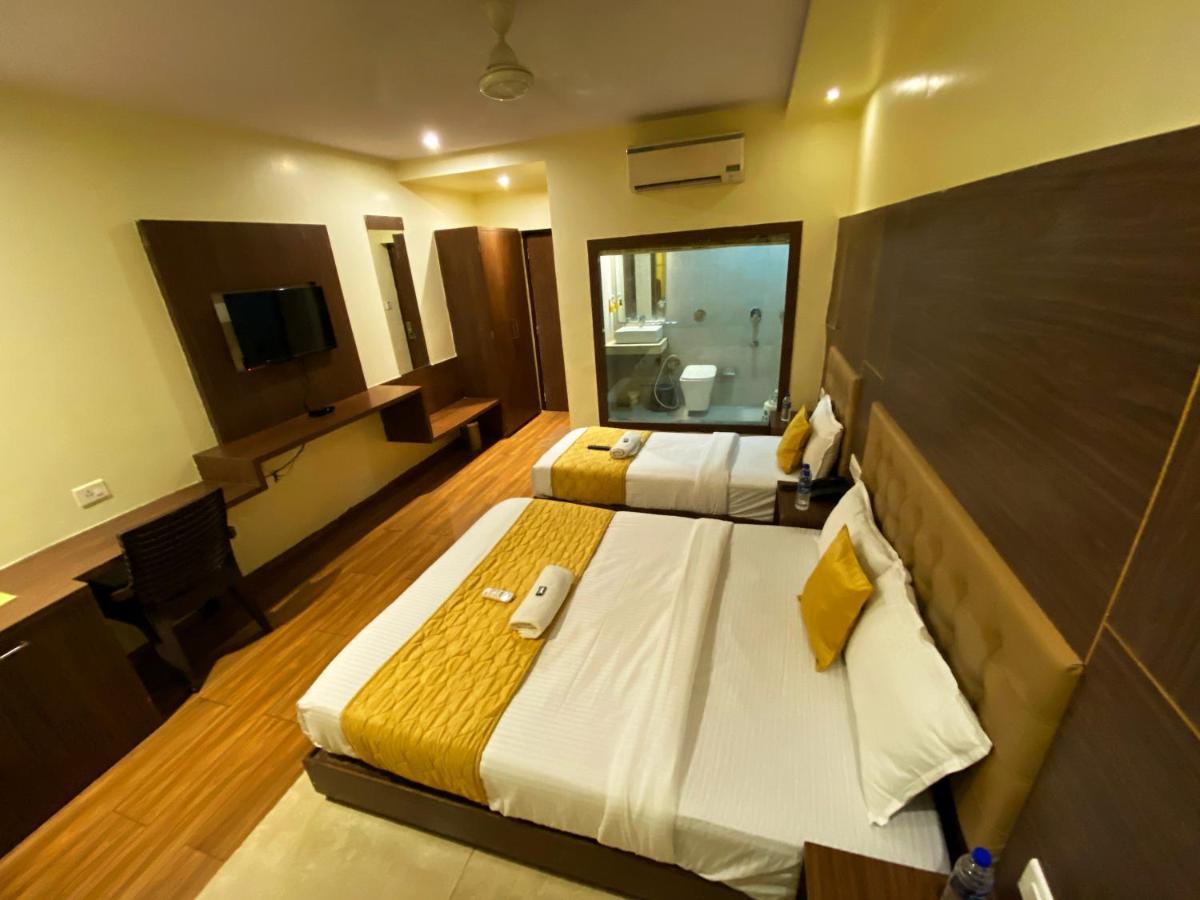Hotel Pearl'S Bkc Inn- Near Trade Centre, Visa Consulate มุมไบ ภายนอก รูปภาพ