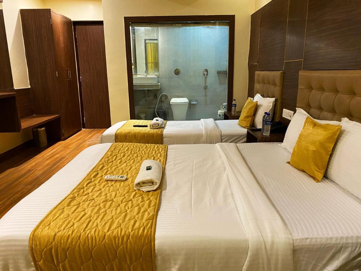 Hotel Pearl'S Bkc Inn- Near Trade Centre, Visa Consulate มุมไบ ภายนอก รูปภาพ