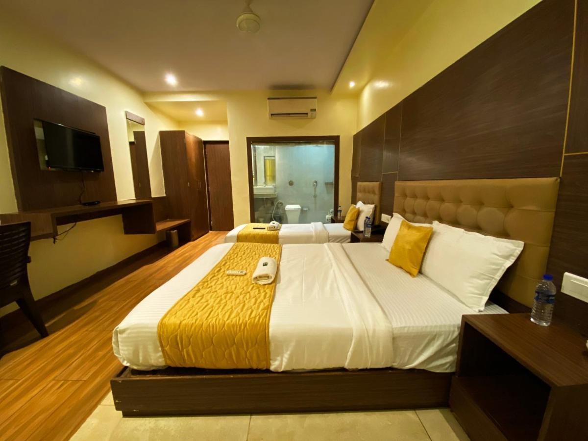 Hotel Pearl'S Bkc Inn- Near Trade Centre, Visa Consulate มุมไบ ภายนอก รูปภาพ